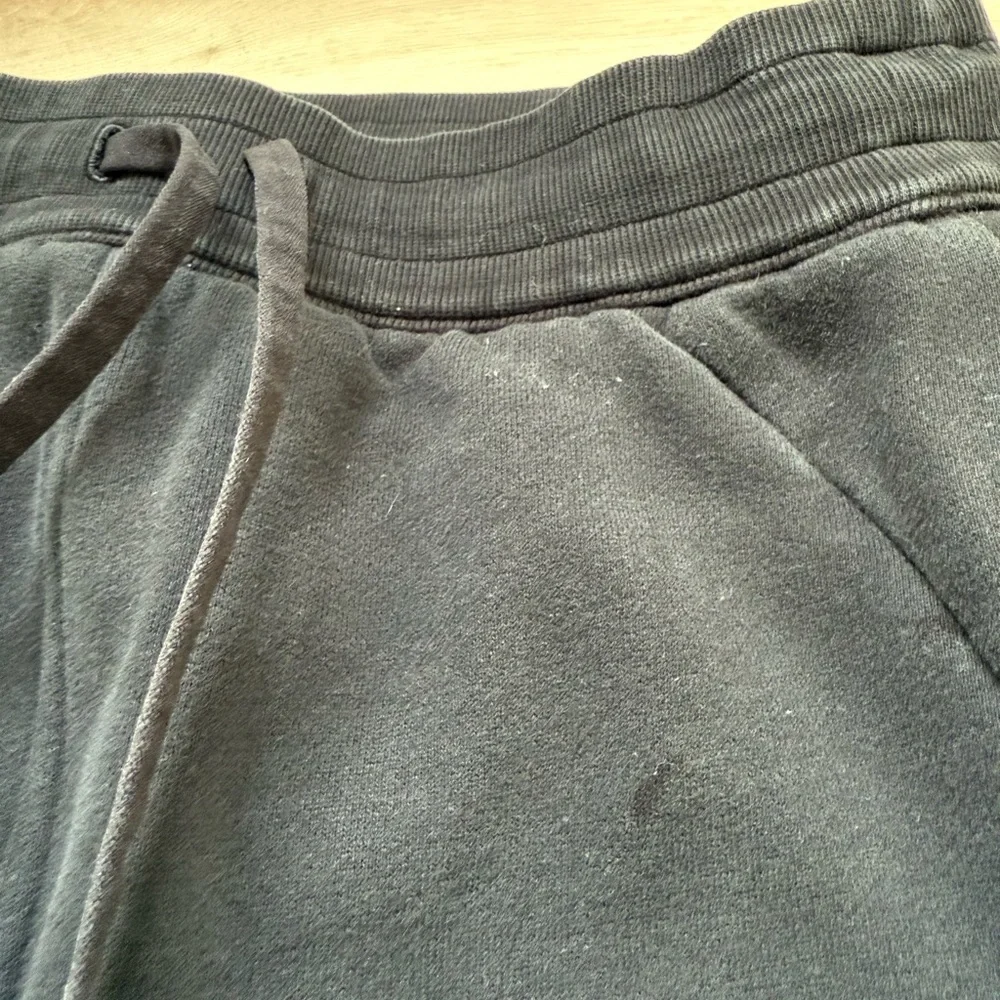 Lululemon Joggers size 8 - Picture 3 of 8